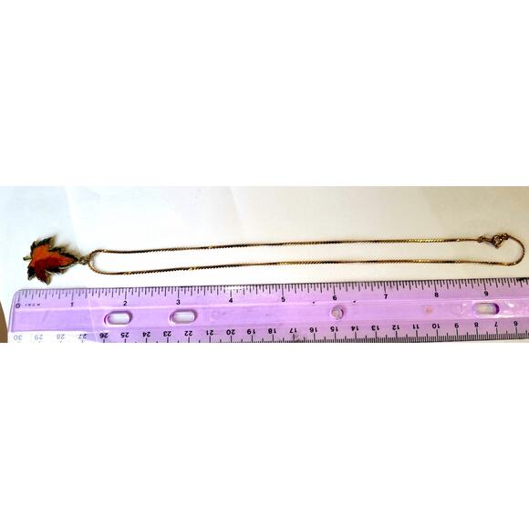 Maple Leaf Pendant Necklace Vermont Canada Enamel - Picture 6 of 7